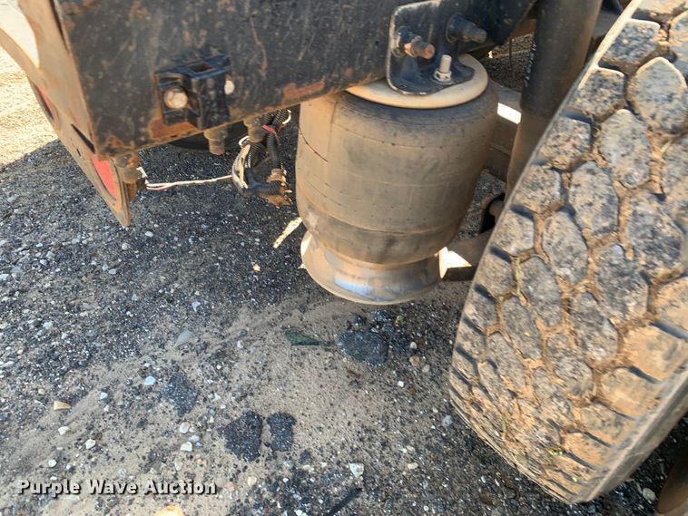 image for item DM7794 2009 Freightliner Columbia  semi truck