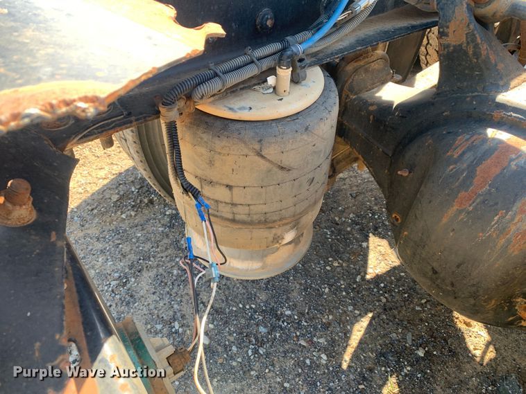 image for item DM7794 2009 Freightliner Columbia  semi truck