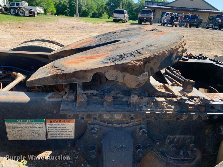 image for item DM7794 2009 Freightliner Columbia  semi truck