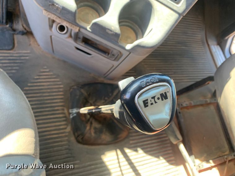 image for item DM7794 2009 Freightliner Columbia  semi truck