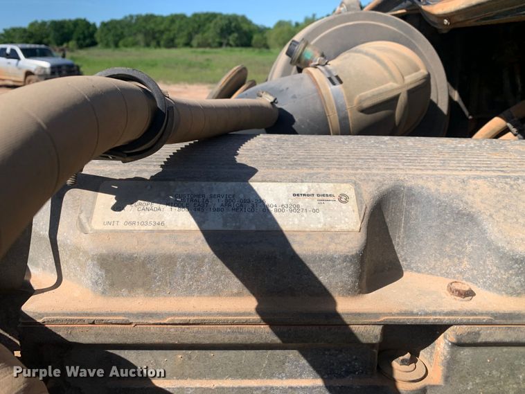 image for item DM7794 2009 Freightliner Columbia  semi truck