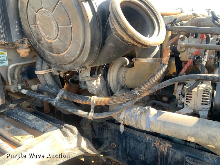 image for item DM7794 2009 Freightliner Columbia  semi truck