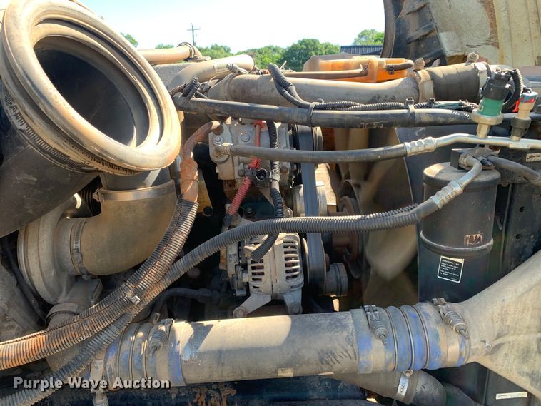 image for item DM7794 2009 Freightliner Columbia  semi truck