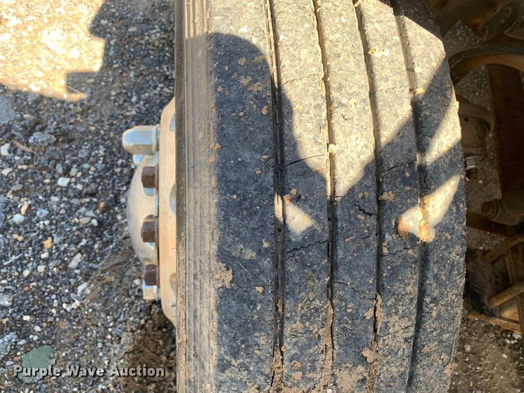 image for item DM7794 2009 Freightliner Columbia  semi truck