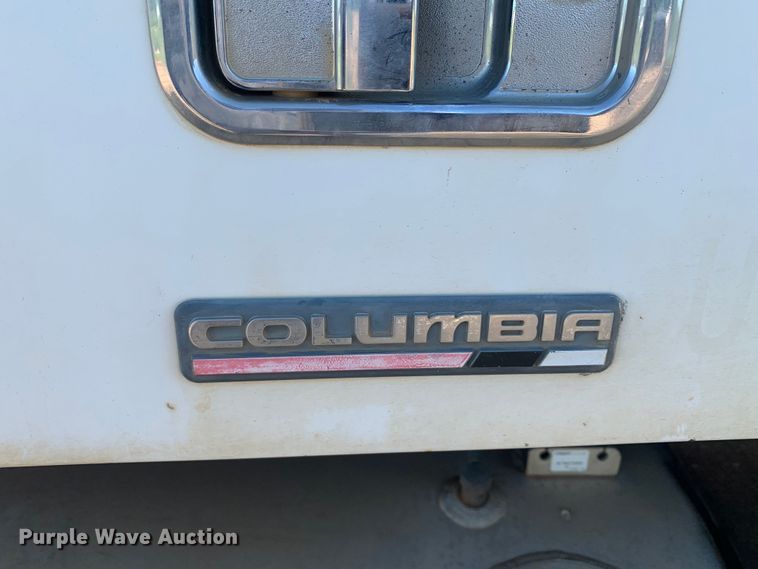 image for item DM7794 2009 Freightliner Columbia  semi truck