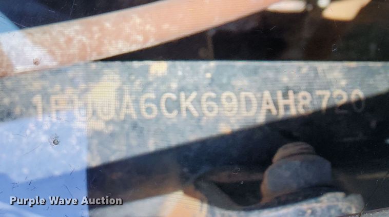 image for item DM7794 2009 Freightliner Columbia  semi truck