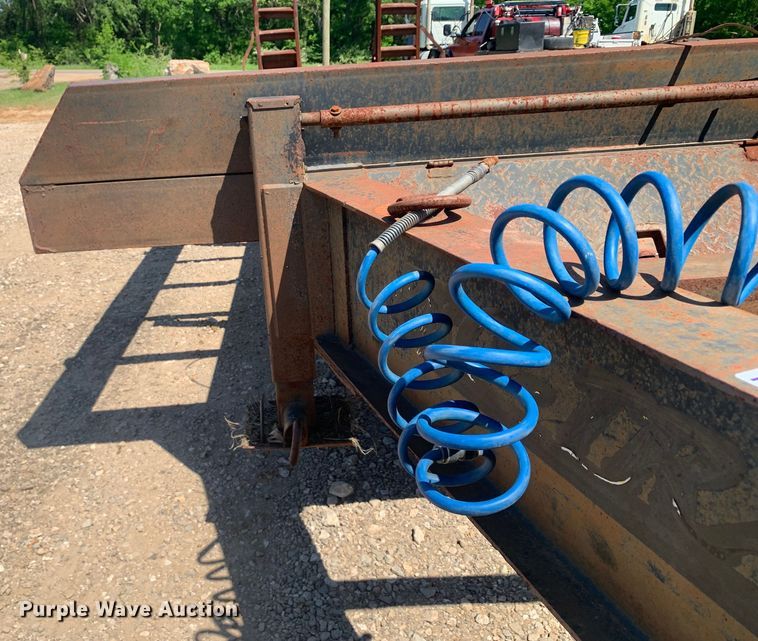 image for item DM7795 2007 Pro-Trak equipment trailer