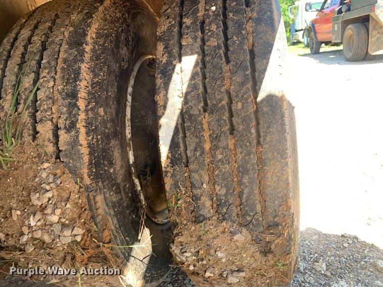 image for item DM7795 2007 Pro-Trak equipment trailer