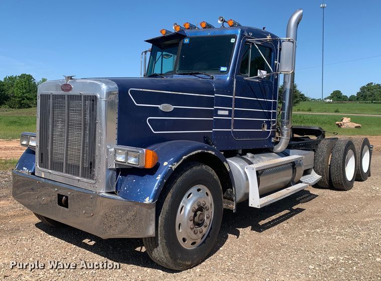 image for item DM7796 1989 Peterbilt 379 semi truck