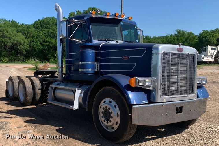 image for item DM7796 1989 Peterbilt 379 semi truck