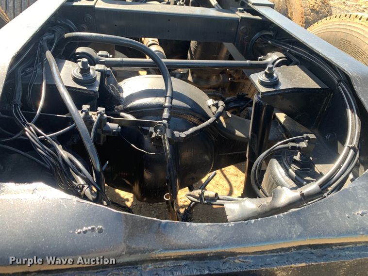 image for item DM7796 1989 Peterbilt 379 semi truck