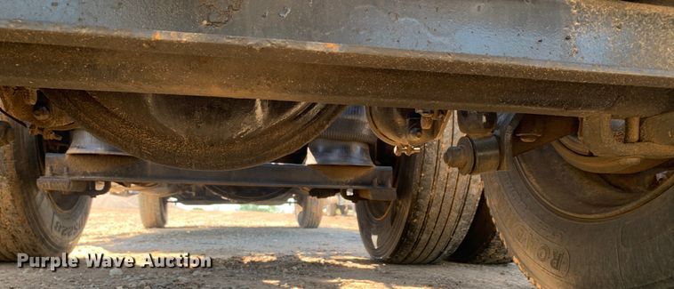 image for item DM7796 1989 Peterbilt 379 semi truck