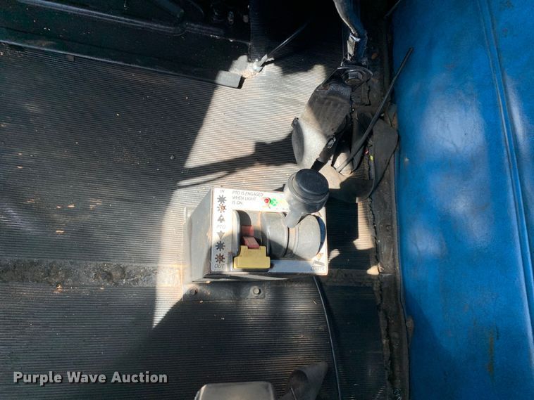 image for item DM7796 1989 Peterbilt 379 semi truck