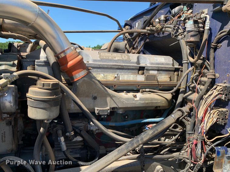 image for item DM7796 1989 Peterbilt 379 semi truck