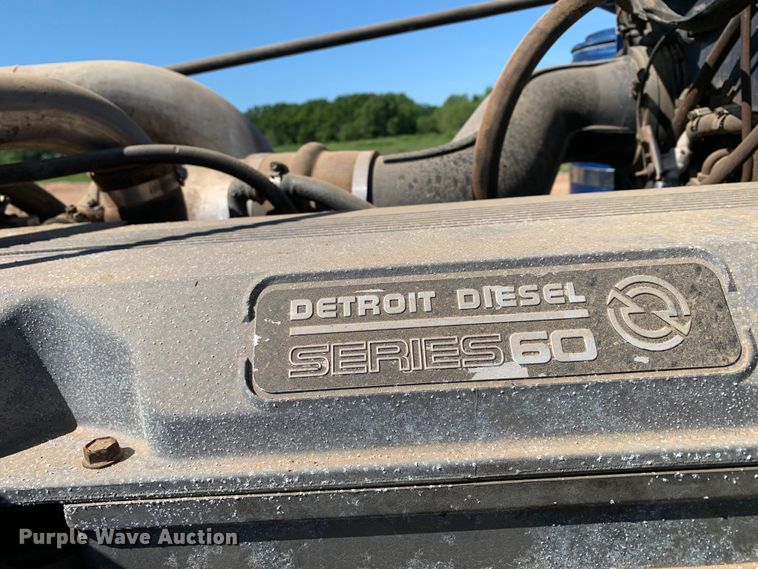 image for item DM7796 1989 Peterbilt 379 semi truck