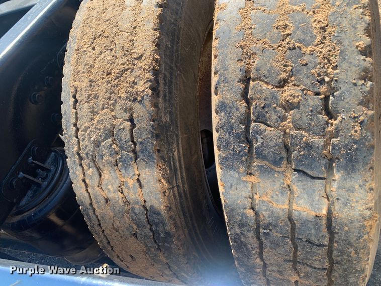 image for item DM7796 1989 Peterbilt 379 semi truck