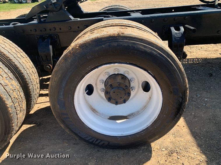 image for item DM7796 1989 Peterbilt 379 semi truck