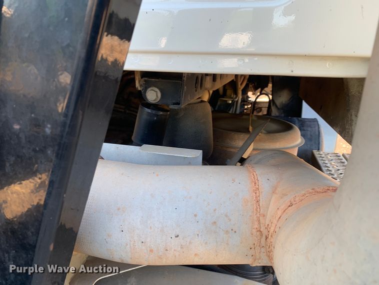 image for item DM7797 2015 Mack CHU613 semi truck