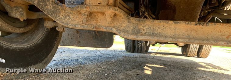 image for item DM7797 2015 Mack CHU613 semi truck