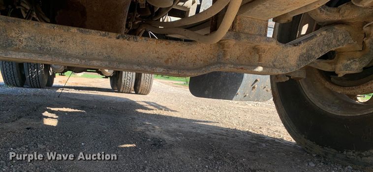 image for item DM7797 2015 Mack CHU613 semi truck