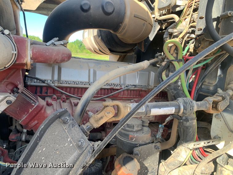 image for item DM7797 2015 Mack CHU613 semi truck