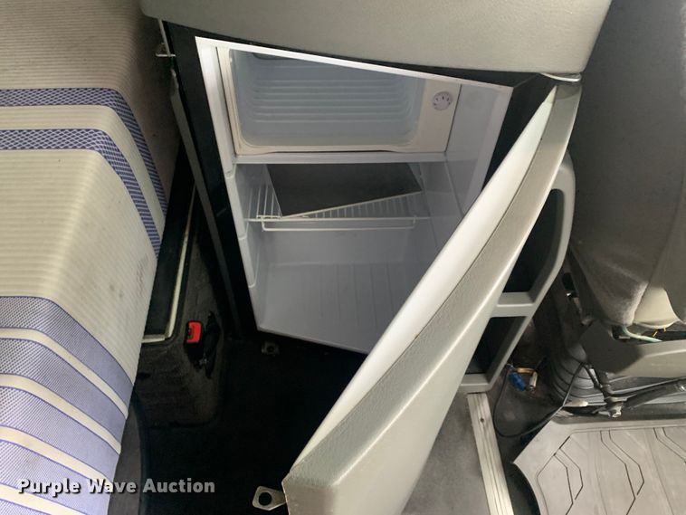 image for item DM7798 2021 Volvo VNL semi truck