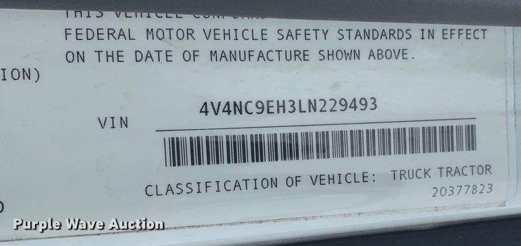 image for item DM7800 2020 Volvo  VNL semi truck