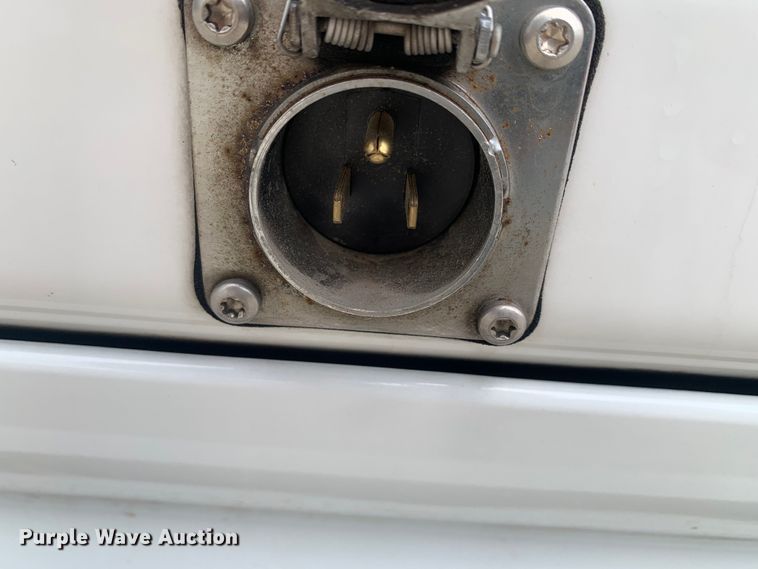 image for item DM7801 2019 Freightliner Cascadia semi truck