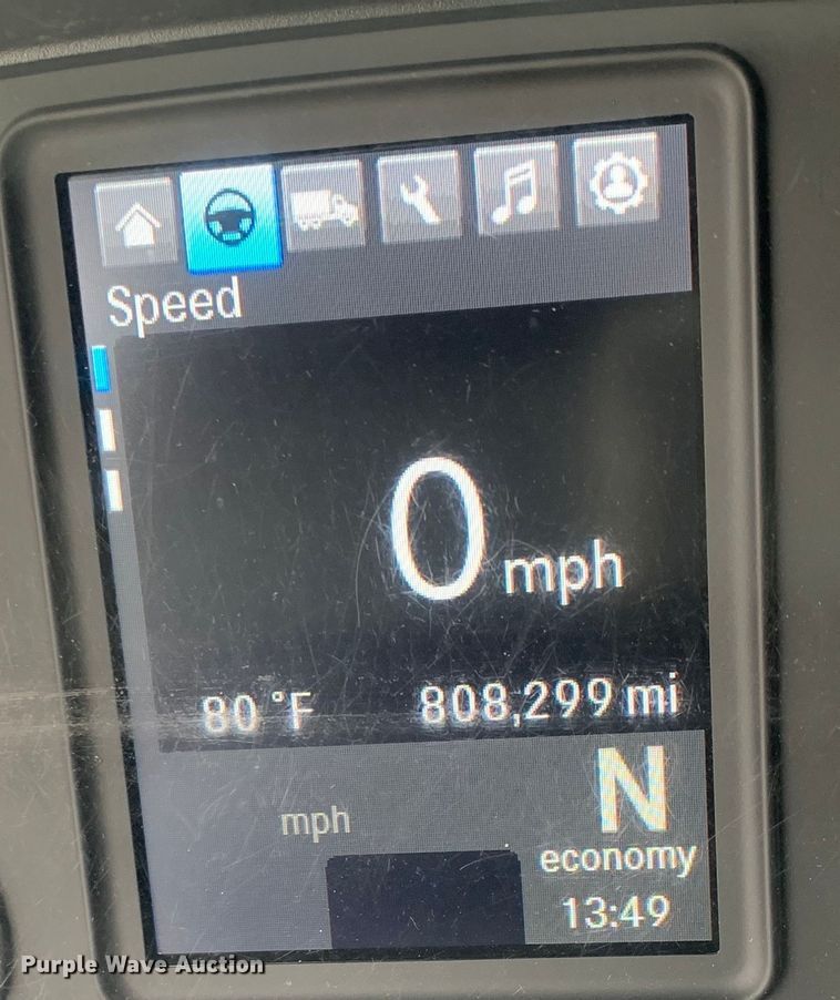 image for item DM7801 2019 Freightliner Cascadia semi truck