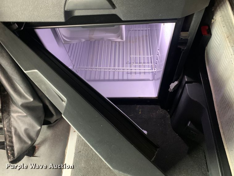 image for item DM7801 2019 Freightliner Cascadia semi truck