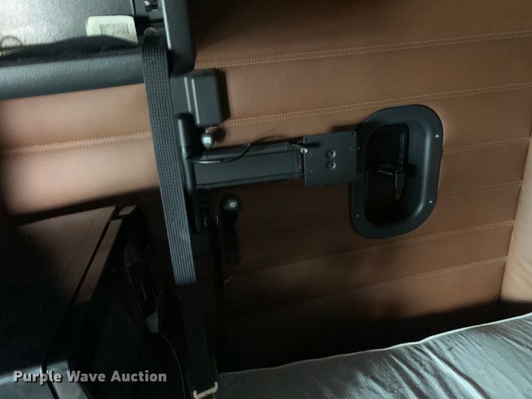 image for item DM7801 2019 Freightliner Cascadia semi truck