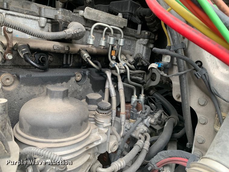 image for item DM7801 2019 Freightliner Cascadia semi truck