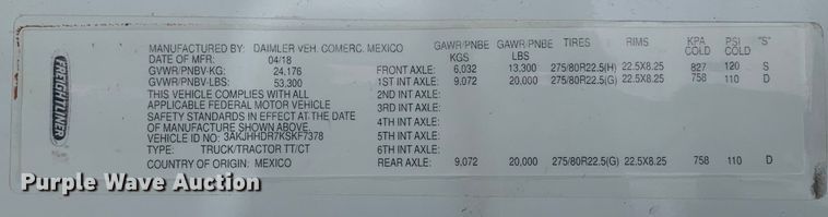 image for item DM7801 2019 Freightliner Cascadia semi truck