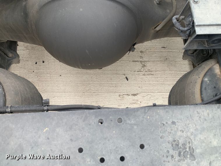 image for item DM7802 2017 Freightliner Cascadia semi truck