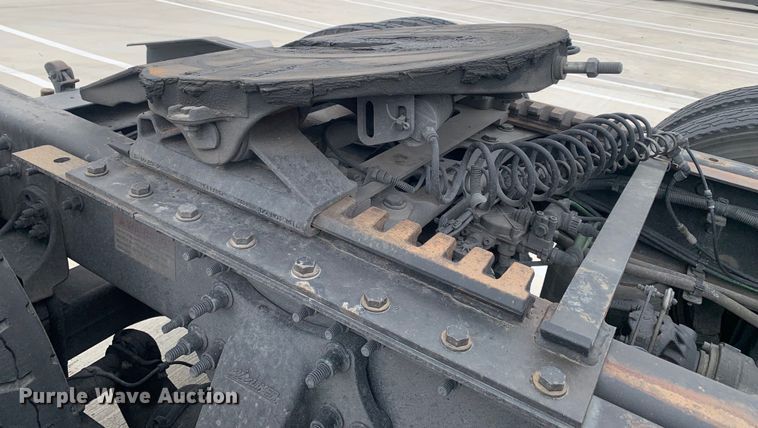 image for item DM7802 2017 Freightliner Cascadia semi truck