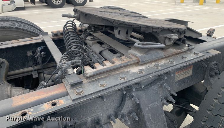 image for item DM7802 2017 Freightliner Cascadia semi truck