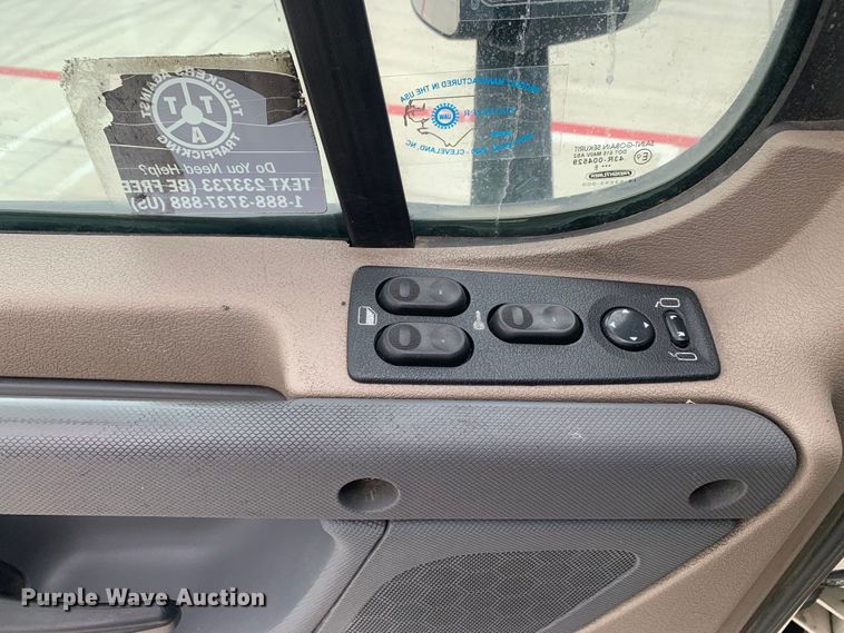 image for item DM7802 2017 Freightliner Cascadia semi truck