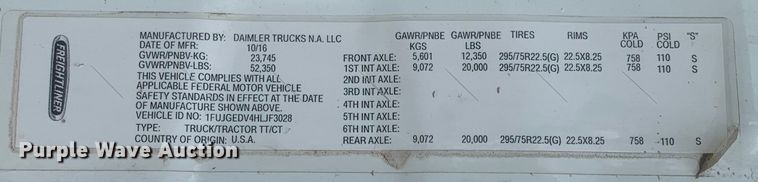 image for item DM7802 2017 Freightliner Cascadia semi truck