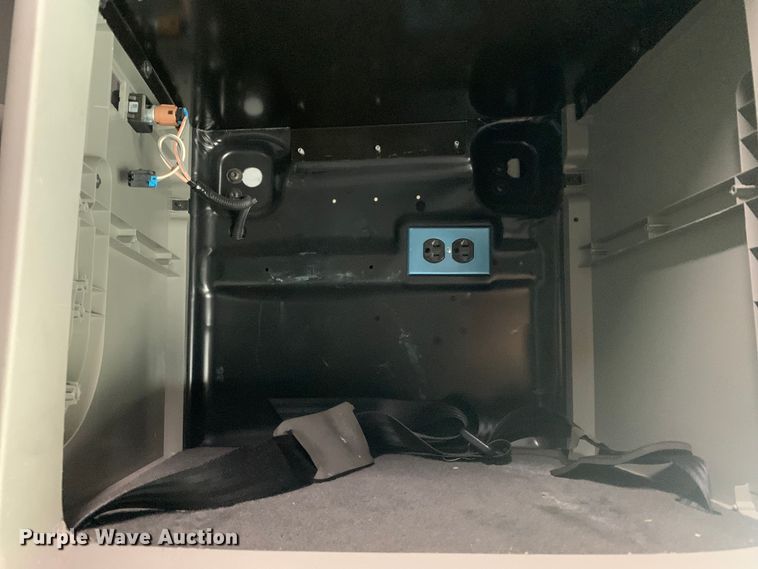 image for item DM7803 2020 Volvo VNL semi truck