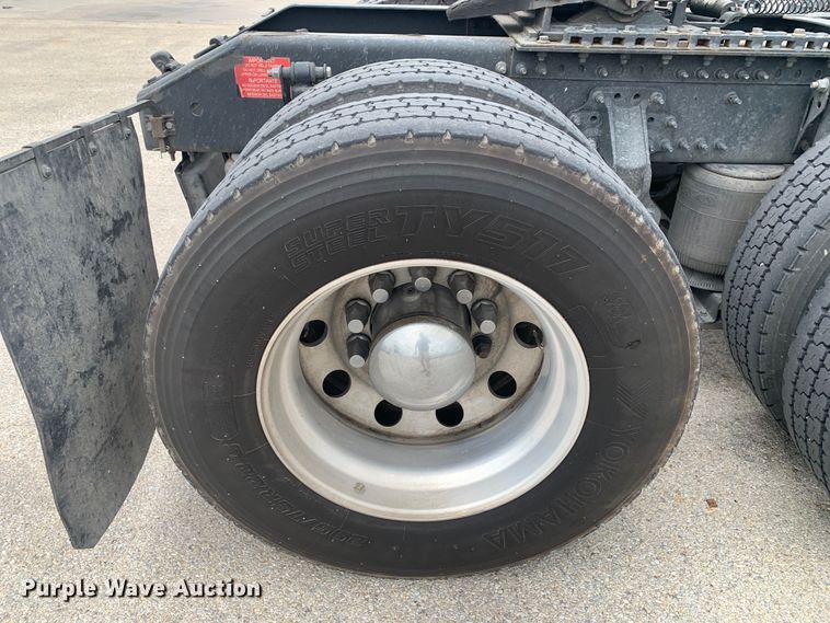 image for item DM7803 2020 Volvo VNL semi truck