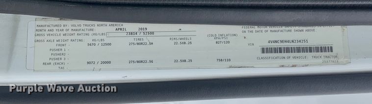 image for item DM7803 2020 Volvo VNL semi truck