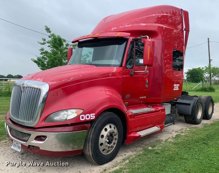 image for item DM7804 2009 International ProStar semi truck