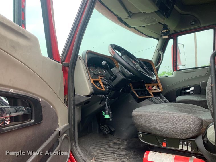 image for item DM7804 2009 International ProStar semi truck