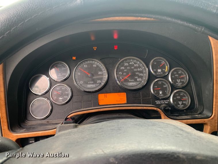 image for item DM7804 2009 International ProStar semi truck