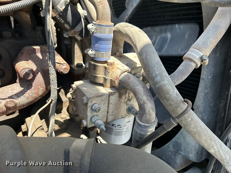 image for item DO1084 1987 Ford LT9000 semi truck