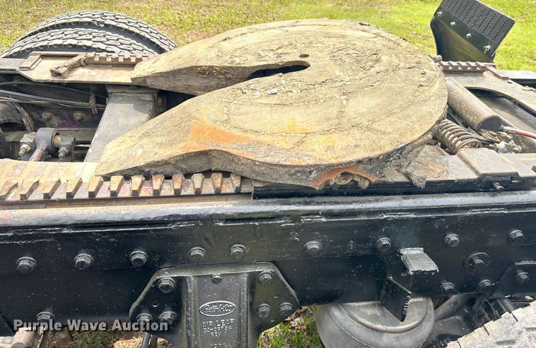 image for item DO1106 1994 Peterbilt  379 semi truck