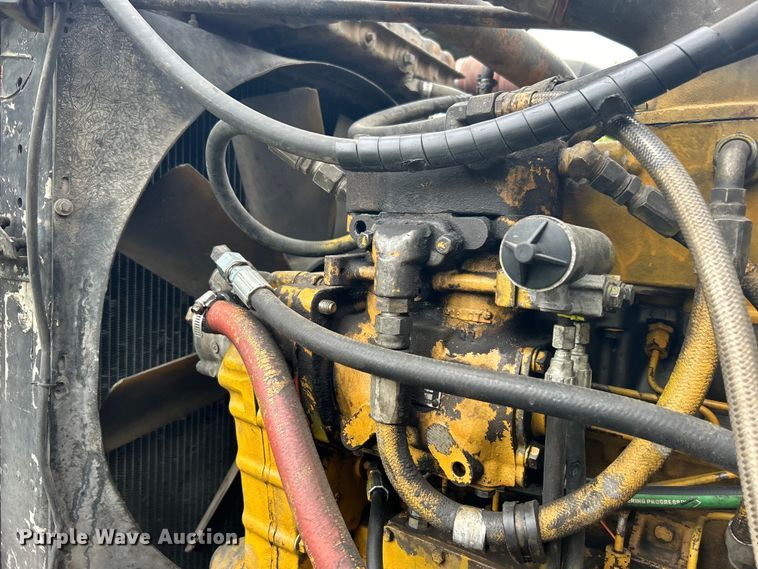 image for item DO1106 1994 Peterbilt  379 semi truck