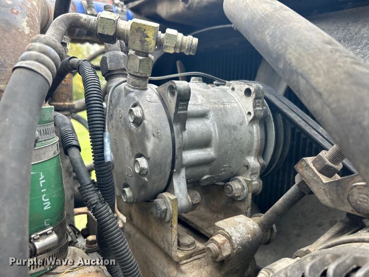 image for item DO1106 1994 Peterbilt  379 semi truck