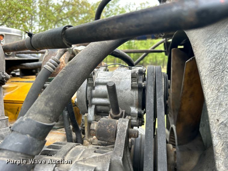 image for item DO1106 1994 Peterbilt  379 semi truck