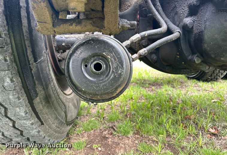 image for item DO1106 1994 Peterbilt  379 semi truck